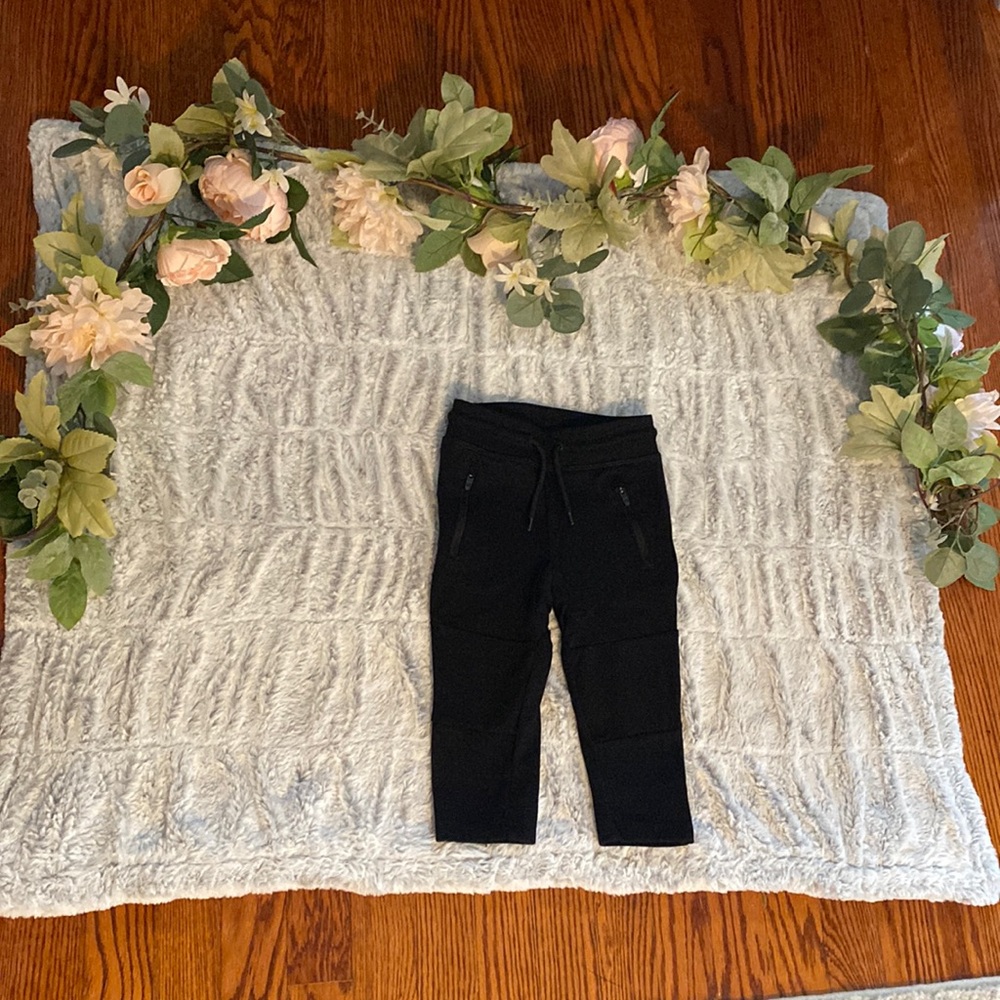 Gap toddler black jogger pants size 2T
